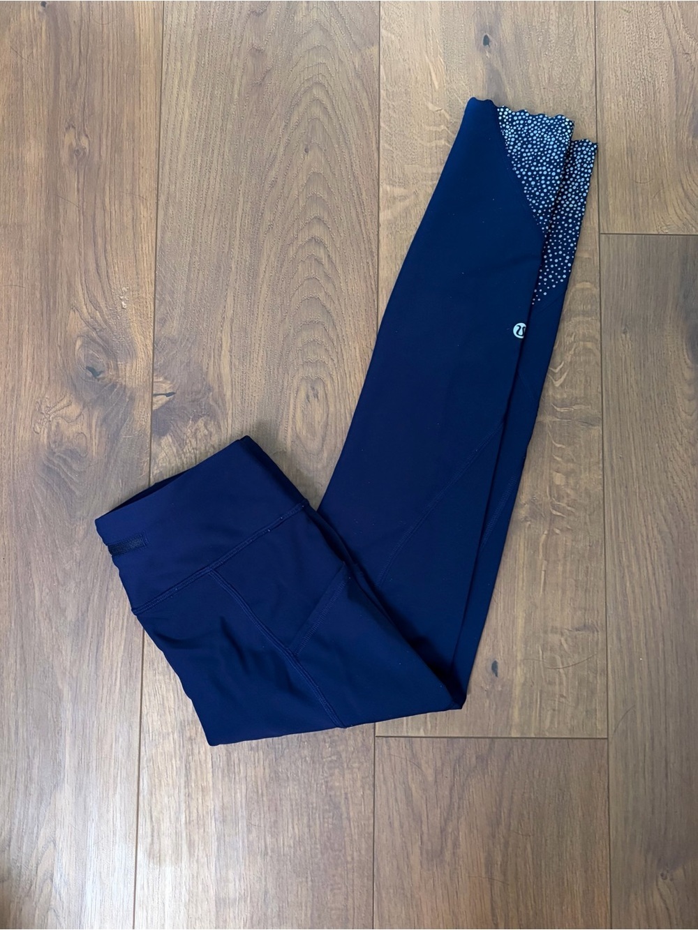 Lululemon navy leggings with Pockets